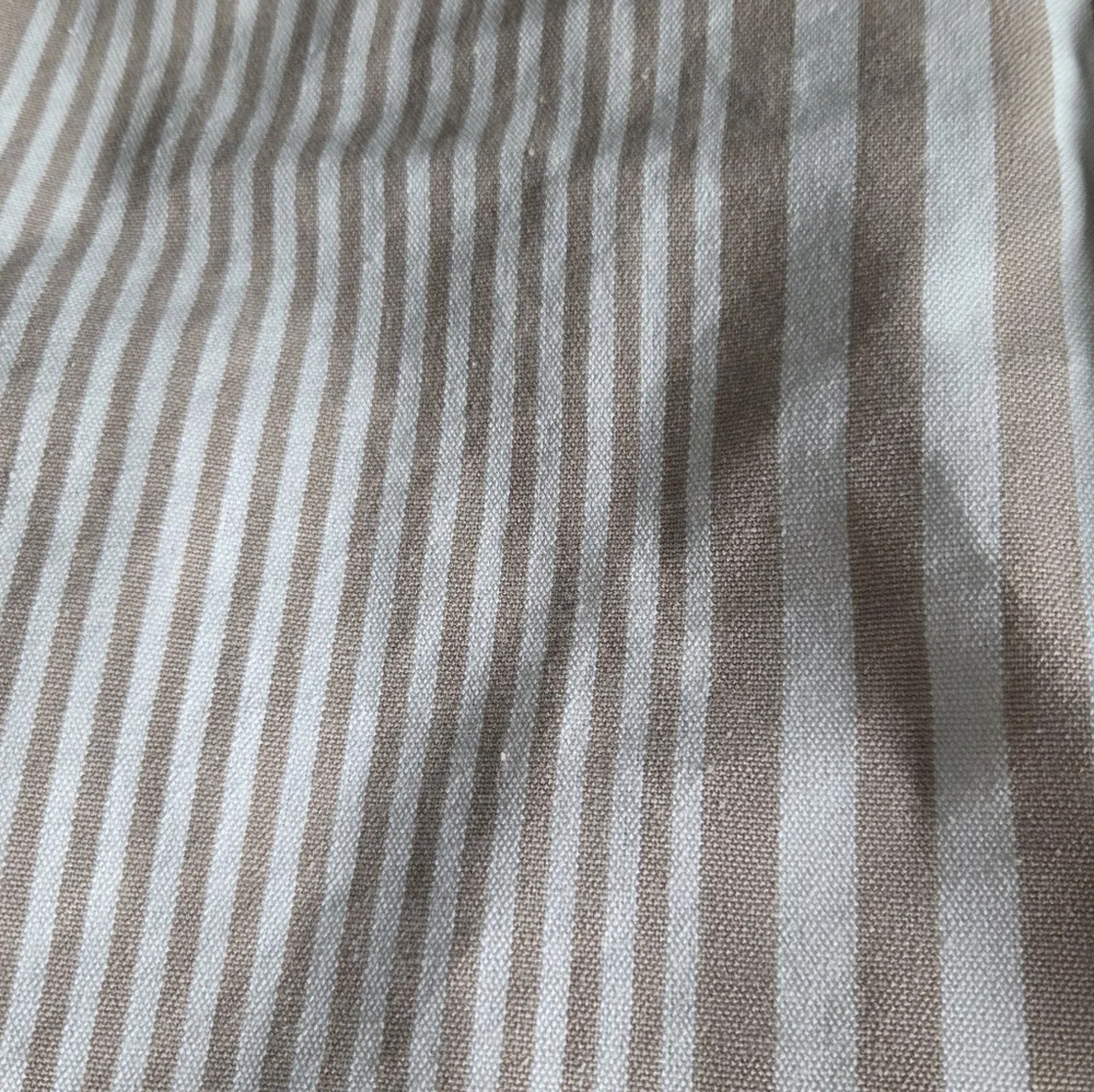 Sur La Table Striped Beige & White Apron with Front Pockets